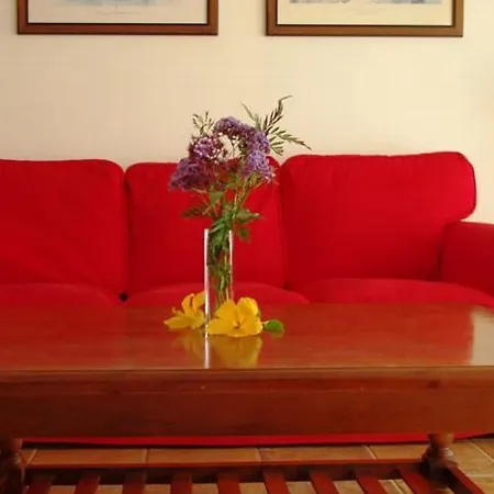 Hotel Apartamentos Playa De Los Roques 5*